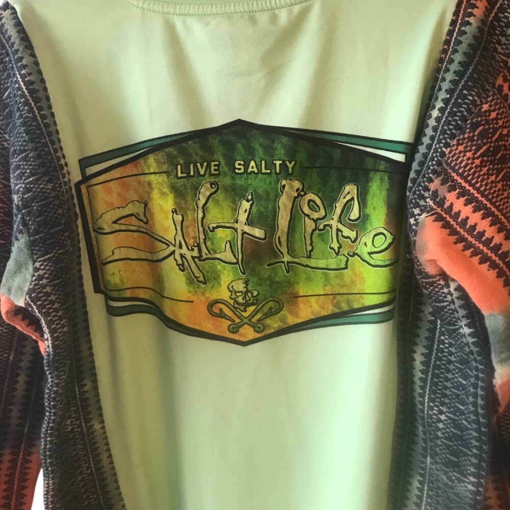 Reworked Beachy Tee Shirt, Upcycled Ocean Graphic Sweatshirt Size XS to Small - Picture 12 of 13
